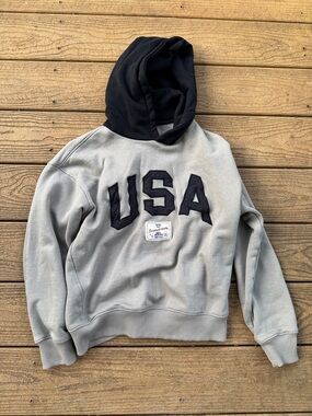 USA Appliqué Hooded Sweatshirt - Gray with Black Hood size 13 youth